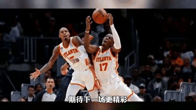 鹰队员团结协作力克对手在比赛中赢球的简单介绍